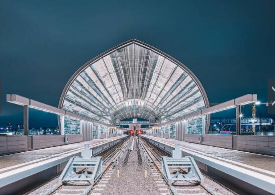 德国汉堡高铁站修好了 准备和中国的车站比一比